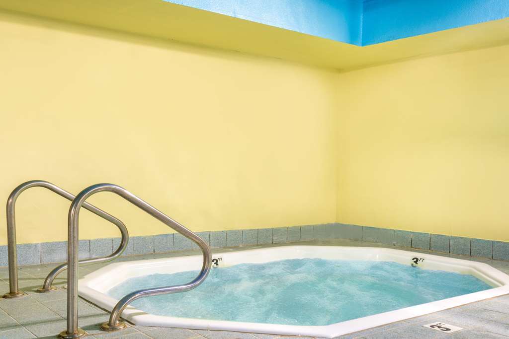 Super 8 By Wyndham Beresford Hotel Facilities photo